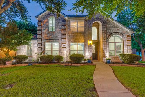 7800 Crazy Horse Dr, Frisco, TX, 75036-4375 | Card Image