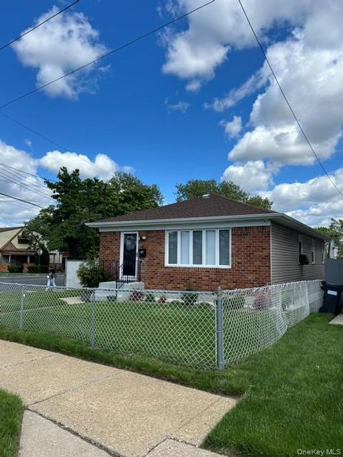 12005 Nashville Boulevard, New York, NY, 11412 | Card Image