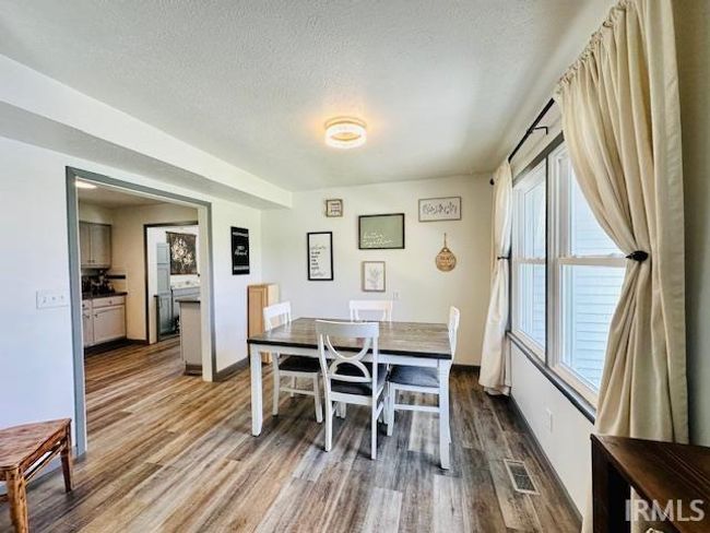304 S Beech Rd, House other with 3 bedrooms, 2 bathrooms and null parking in Osceola IN | Image 8