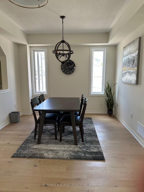 648 Lemay Grove, Peterborough, ON, K9K0G9 | Card Image