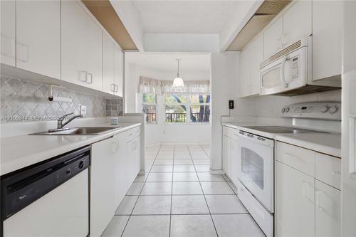 203r-701 Sw 141st Ave, Pembroke Pines, FL, 33027-6980 | Card Image