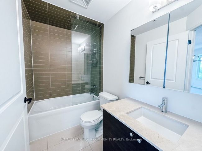 521 - 12 Woodstream Blvd, Condo with 1 bedrooms, 1 bathrooms and 2 parking in Woodbridge ON | Image 11
