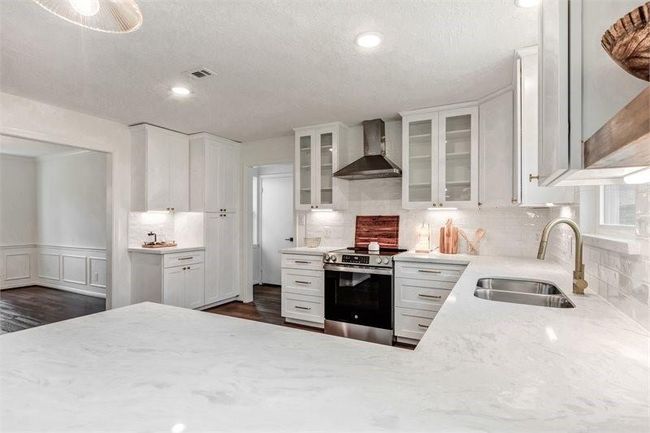 8018 Twining Oaks Ln, House other with 4 bedrooms, 3 bathrooms and 2 parking in Spring TX | Image 21