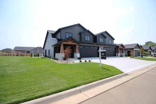 367 Ridge View Dr, Milton, WI, 53563-9522 | Card Image