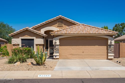 2246 E Soft Wind Dr, Phoenix, AZ, 85024-8666 | Card Image