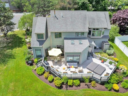 8 Barn Ln, Gloucester, MA, 01930-3159 | Card Image