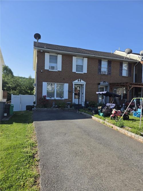 308 E Mosser St, Allentown, PA, 18109-2768 | Card Image