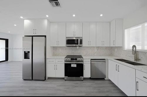 1103-1103 Sw 12th St, Miami, FL, 33129-1826 | Card Image
