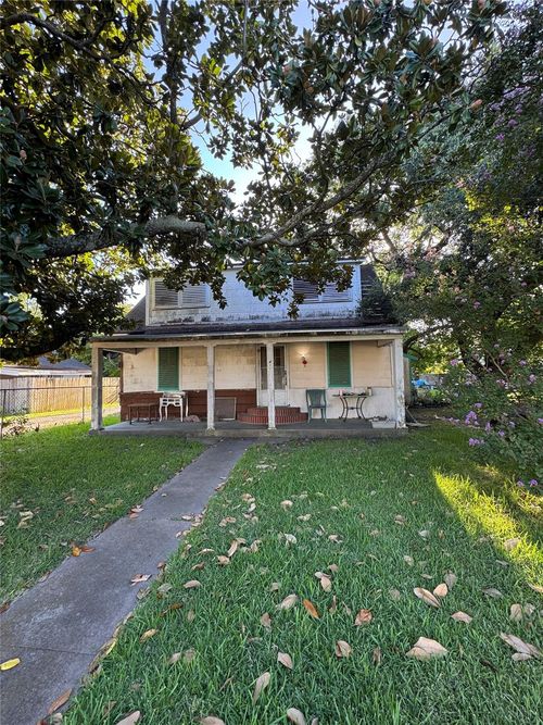 411 Martin Luther King Jr Dr, La Marque, TX, 77568-6222 | Card Image