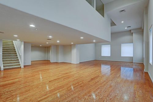 1113-914 Main St, Houston, TX, 77002-6200 | Card Image