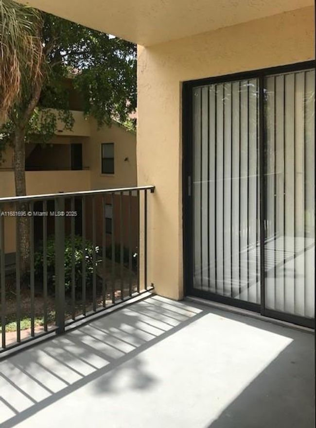 APT-414 - 9999 Summerbreeze Dr, Condo with 1 bedrooms, 1 bathrooms and null parking in Sunrise FL | Image 16