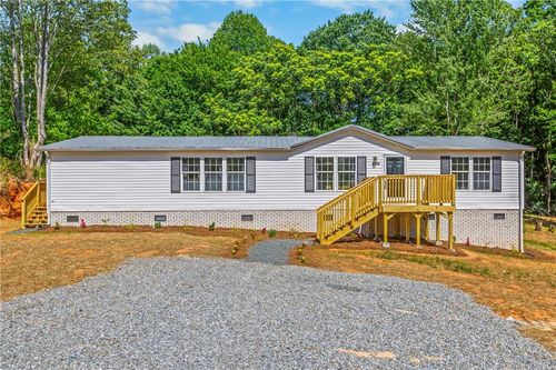 1100 Sandy Ln, Sandy Ridge, NC, 27046-7004 | Card Image