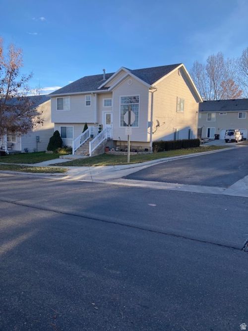 7644 N Red Kite Way, Eagle Mountain, UT, 84005-4320 | Card Image