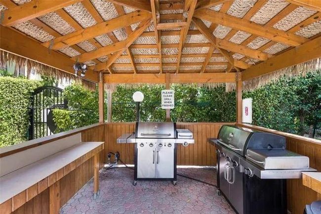 APT-432C - 5300 Ne 24 Th Ter, Condo with 2 bedrooms, 2 bathrooms and null parking in Fort Lauderdale FL | Image 14