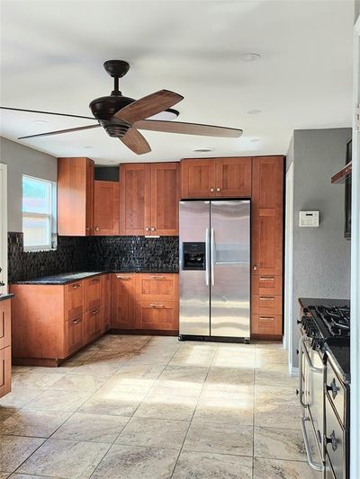 Enjoy this artfully arranged kitchen | Image 2