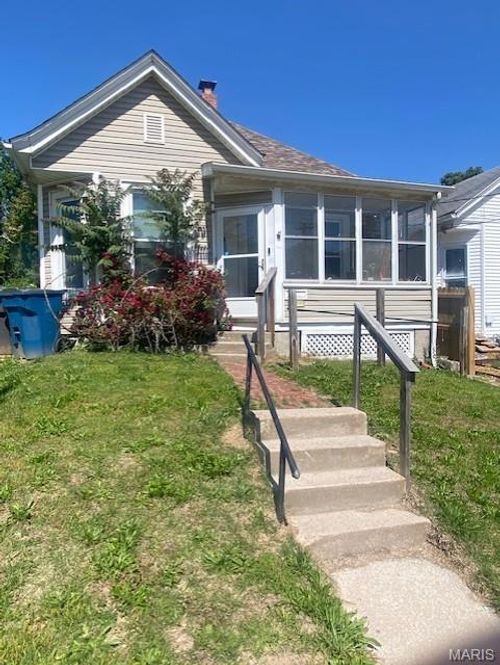 1105 W 9th Street, Alton, IL, 62002 | Card Image