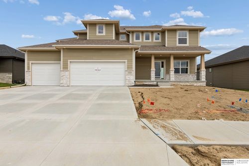 6125 S 215th Cir, Elkhorn, NE, 68022-5519 | Card Image