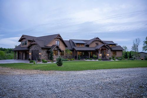 8615 450, Hudson, IN, 46747 | Card Image