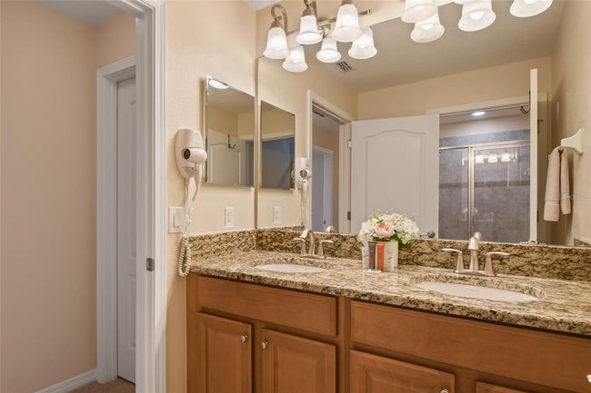 8963 Coco Palm Rd, Townhouse with 4 bedrooms, 3 bathrooms and null parking in KISSIMMEE FL | Image 17