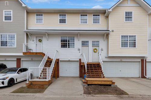 148 Prestwick Acres Lane Se, Calgary, AB, T2Z3Y3 | Card Image