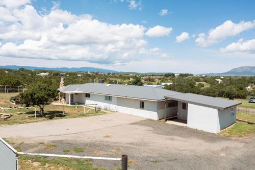 19 Pinon Rd, Edgewood, NM, 87015-9000 | Card Image