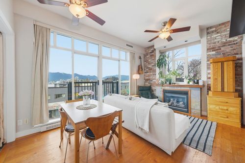 210-2515 Ontario St, Vancouver, BC, V5T4V4 | Card Image