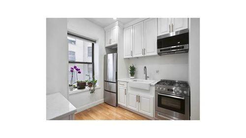 c3-195 S 4th St, Brooklyn, NY, 11211-5324 | Card Image