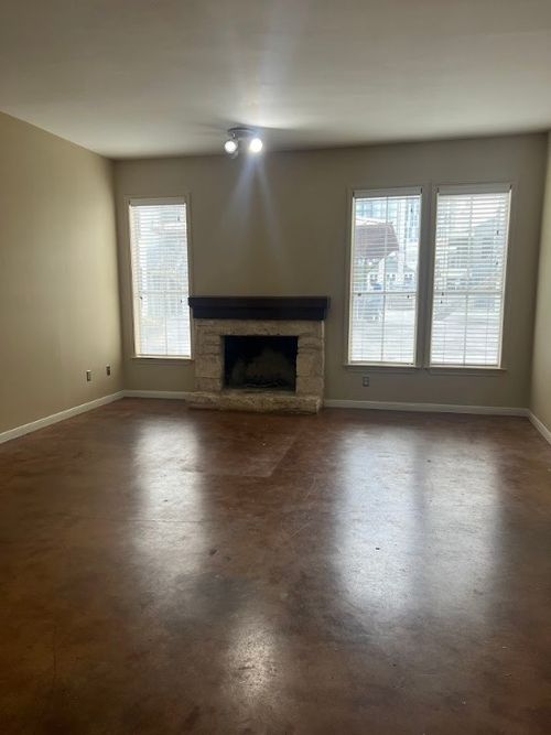 apt-31-2529 Rio Grande St, Austin, TX, 78705-4506 | Card Image