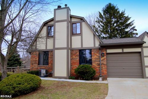 1970 Pondview Ct, Rochester Hills, MI, 48309-3303 | Card Image