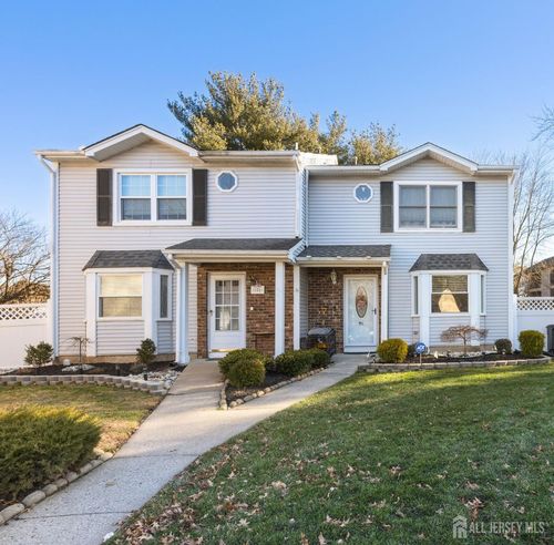 126 Leah Ct, Dayton, NJ, 08810-1348 | Card Image