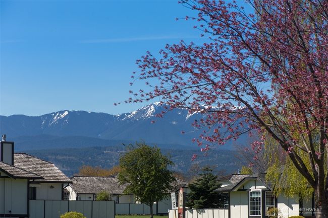 510 W Evergreen Farm Way, Condo with 2 bedrooms, 2 bathrooms and 3 parking in Sequim WA | Image 11
