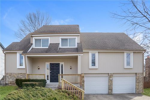 14513 Laquinta Dr, Grandview, MO, 64030-4109 | Card Image