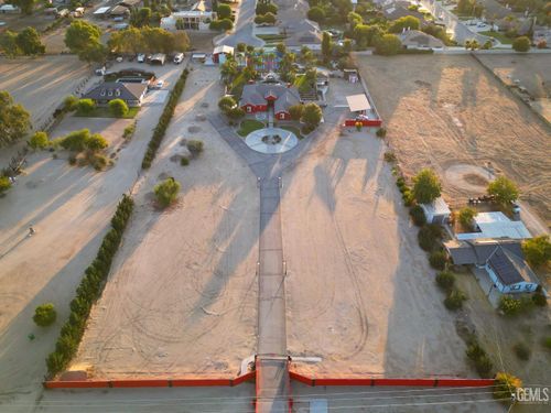 3849 Jenkins Rd, Bakersfield, CA, 93314-9425 | Card Image