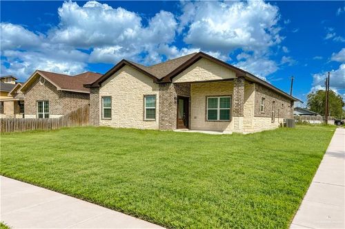 950 S Texas Ave, Mercedes, TX, 78570-3532 | Card Image