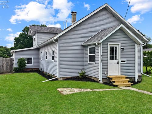 217 Ott St, Clyde, OH, 43410-1519 | Card Image