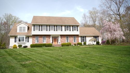 4 Walnut Ridge Rd, New Fairfield, CT, 06812-3214 | Card Image