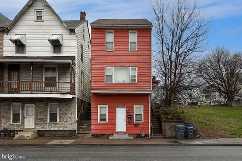 517 N Front St, STEELTON, PA, 17113-2153 | Card Image