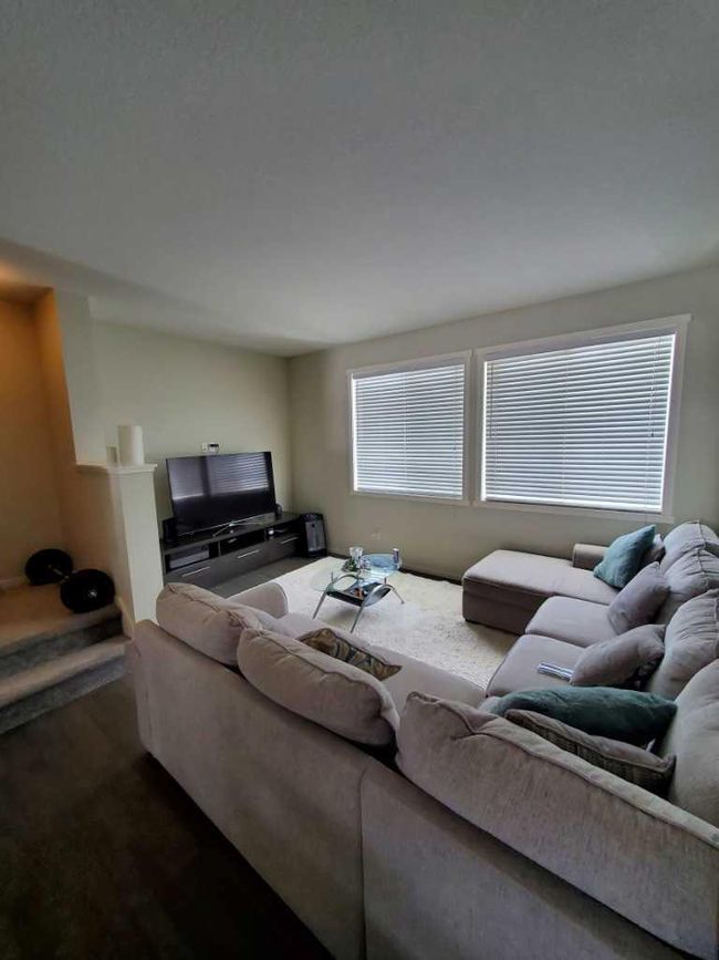 47 Kinlea Common Nw, Home with 2 bedrooms, 2 bathrooms and 3 parking in Calgary AB | Image 8