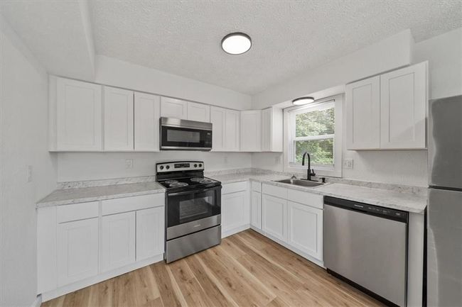 904 Twin Oaks Ter, Condo with 0 bedrooms, 0 bathrooms and null parking in Harrisonville MO | Image 34