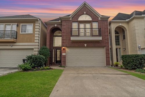 5351 Mcculloch Cir, Houston, TX, 77056-6618 | Card Image