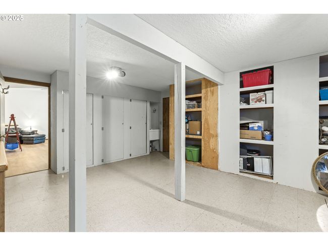767 Sw 8 Th St, House other with 4 bedrooms, 4 bathrooms and 2 parking in Gresham OR | Image 35