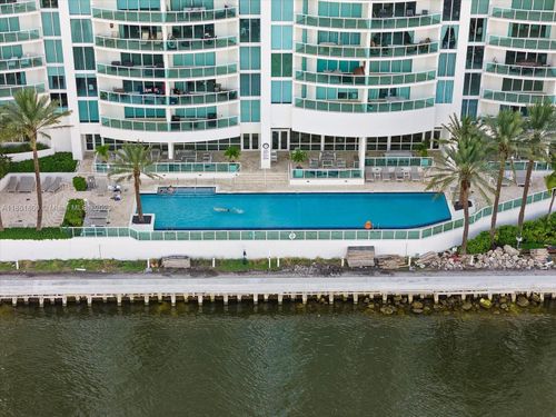 apt-2301-20201 E Country Club Dr, Aventura, FL, 33180-3288 | Card Image