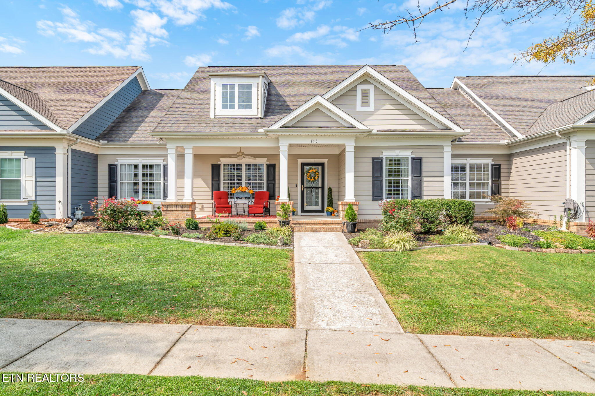 Hackberry St, Oak Ridge, TN 37830