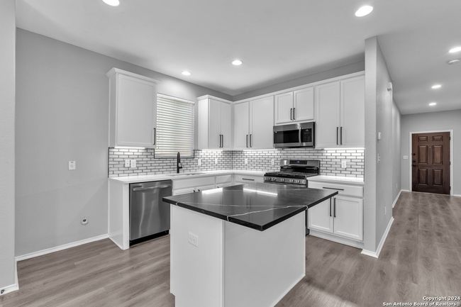 12851 Limestone Way, House other with 4 bedrooms, 3 bathrooms and null parking in San Antonio TX | Image 20