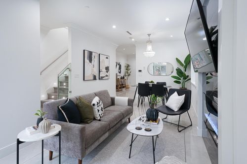 3216 Vimy Cres, Vancouver, BC, V5M4B4 | Card Image