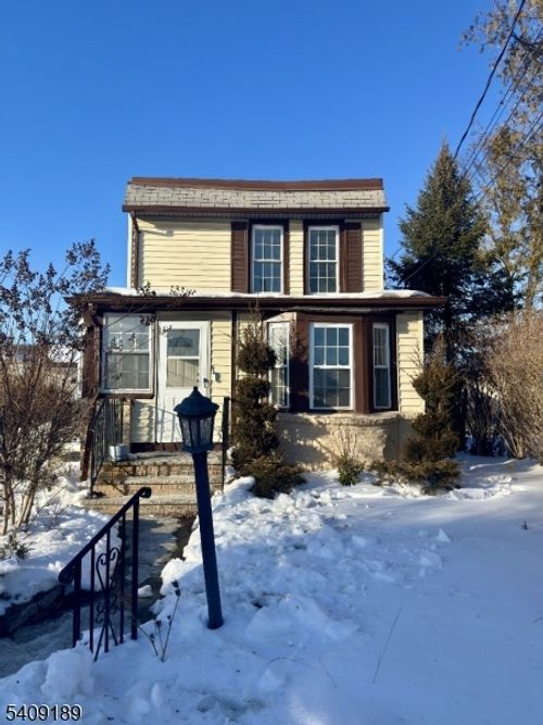 1 E Side Ave, Vauxhall, NJ, 07088-1108 | Card Image