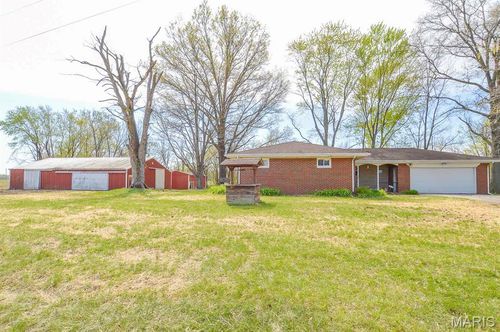 4327 Mascoutah Ave, Belleville, IL, 62221-7707 | Card Image