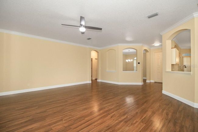 10136 Kingsbridge Ave, House other with 3 bedrooms, 2 bathrooms and null parking in TAMPA FL | Image 10