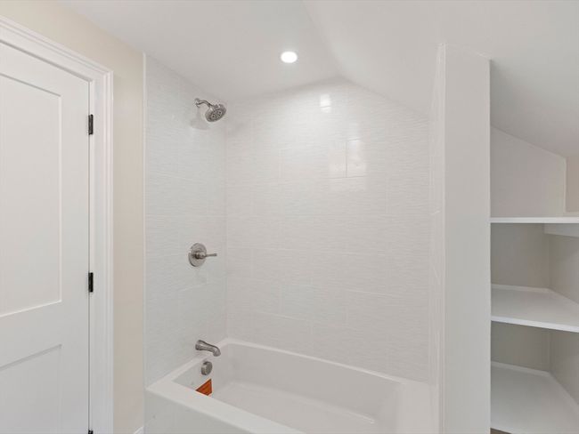 6 Lovis Ave, House other with 4 bedrooms, 3 bathrooms and 6 parking in Wakefield MA | Image 33
