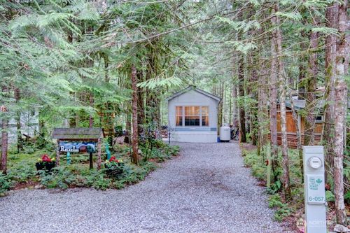 57 Riverside Dr, Deming, WA, 98244 | Card Image